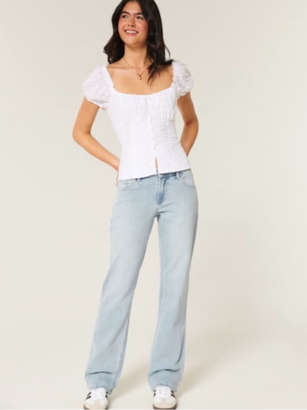 Hollister Faded Low Rise Relaxed Straight jeans SZ 25